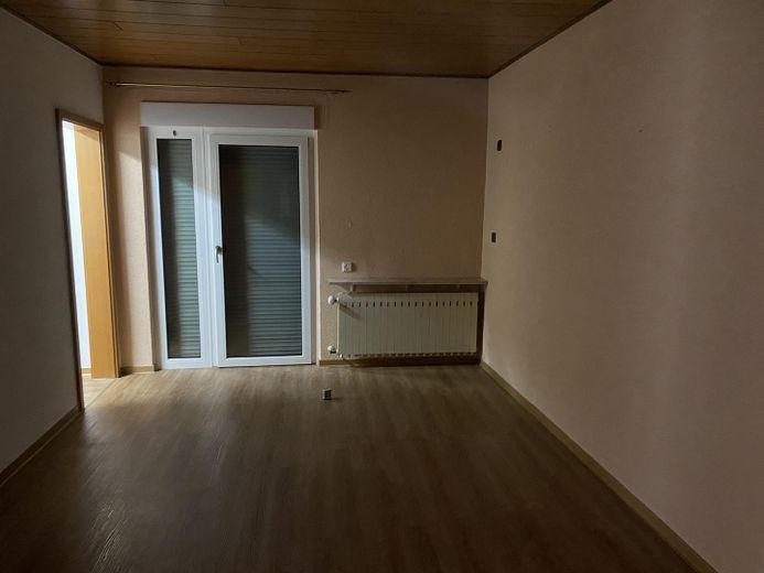 Vrijstaande woning met balkon en garage – Foto 17