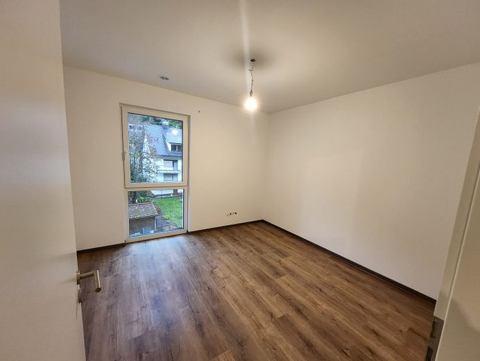3 Zimmer Wohnung am Bach – Kinderzimmer-Büro