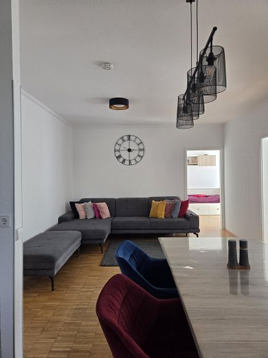 🏡 Atrakcyjne 4-pokojowe mieszkanie własnościowe z dużym ogrodem w Bad Krozingen – Zdjęcie 9
