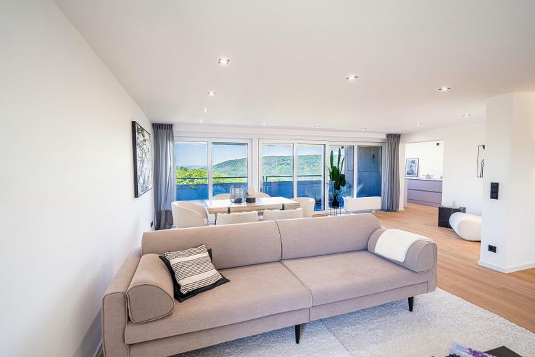 Wohnzimmer & Esszimmer 3