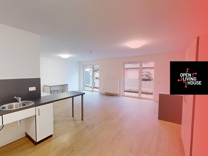 **STUDENTS ONLY** Rollstuhlgerechtes Apartment MÖBLIERT mit TERRASSE im Open Living House Siegen (nur für Studierende!) – Ansicht I: Wohn- und Schlafzi…