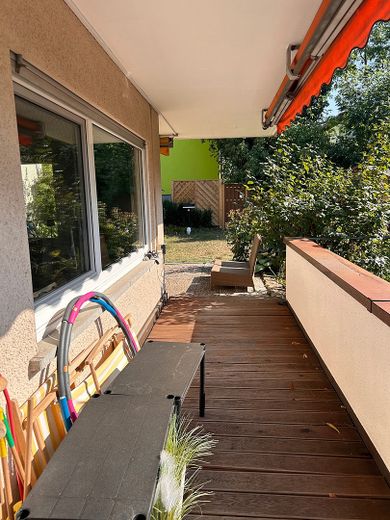 Stilvoll möblierte 120 m² Wohnung mit Kamin, Balkon und Gartennutzung in Heilbronn – Zdjęcie 5