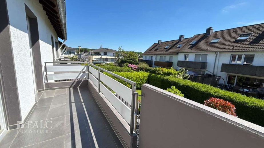 Familienfreundliches Wohnen in ruhiger Lage - gepflegtes Reihenmittelhaus mit zahlreichen Modernisierungen – Balkon