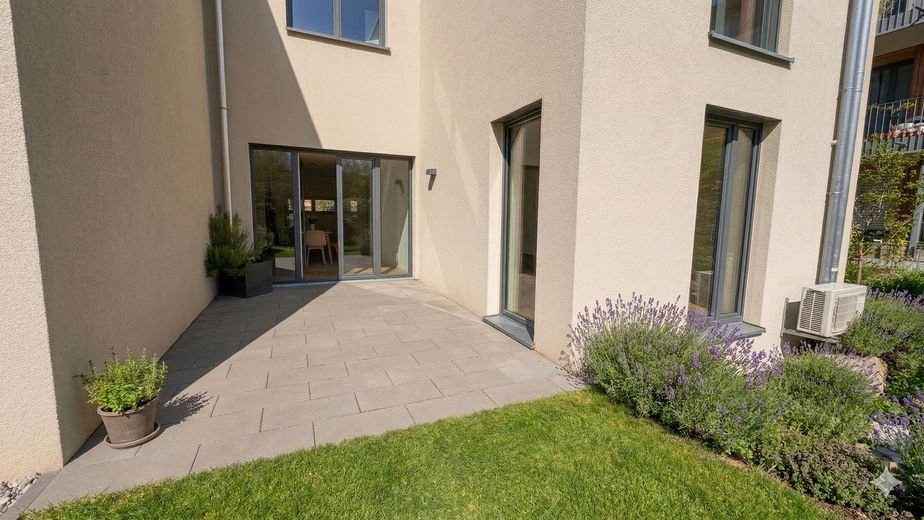 Terrasse und Garten