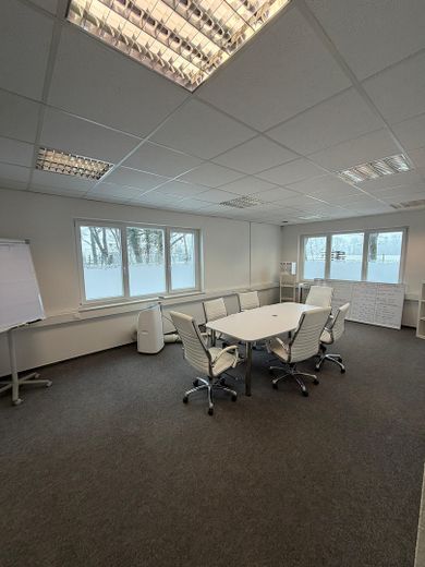 Provisionsfrei: 337 m² Lager-/Produktion mit 109 m2 Büro direkt an der A1, auch Lebensmittel – Foto 3