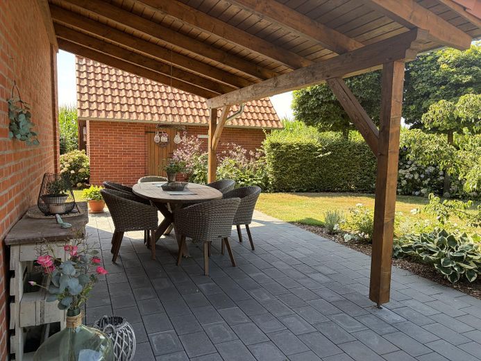 Ehemaliges Bauernhaus in ruhiger Umgebung – Terrasse