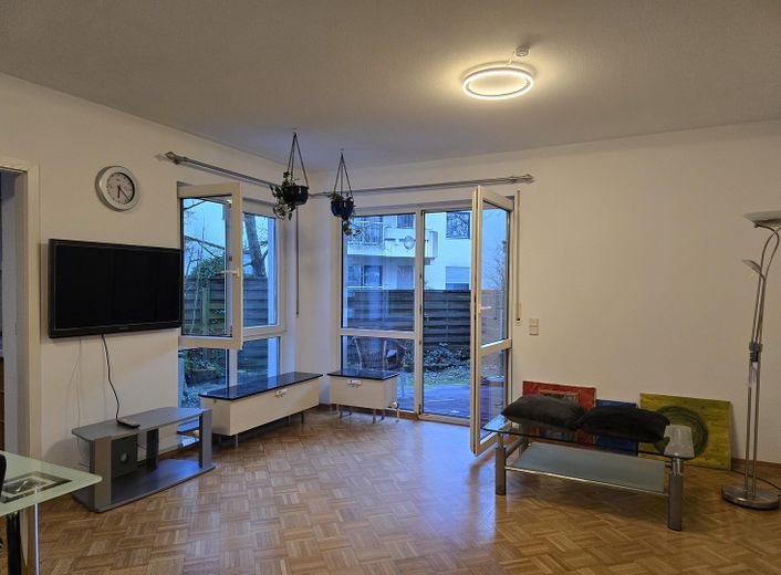 Möblierte 2-Zi. EG-Wohnung in Bockenheim am Niddapark von privat – Wohnzimmer 3