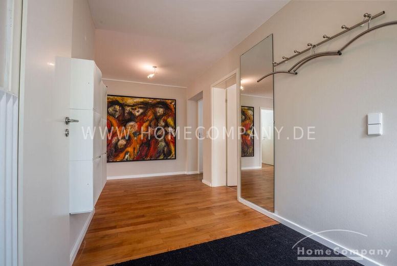 Gräfelfing'de dışarıdan görünmeyen bahçeli, yüksek kaliteli mobilyalı 5 odalı bungalov – ad1e10e4153d0c1e17086515c3667dc03e411354.jpg