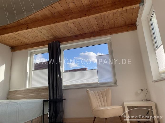 2 Zi.Whg. über 2 Ebenen, möbl., mit Terrasse. – 11863f772b689d398f587b8945b798b4147be4c7.jpg