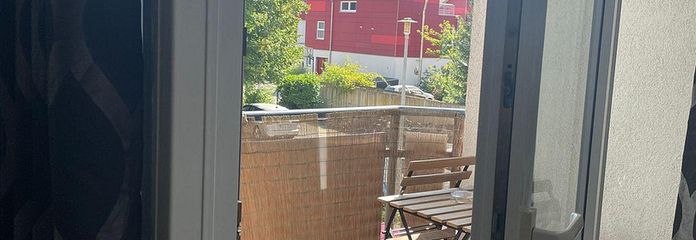 Balkon mit Blick in den Innenh