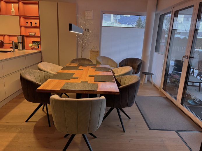 Neuwertige Exklusive Etagen-/Terrassenwohnungen (124 m²)  - provisionsfrei von privat – großzügiger Esszimmerbereich