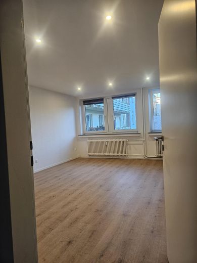 Renovierte 3-Zimmer-Wohnung, 90 m², Tageslichtbad und Gäste-WC – Foto 5