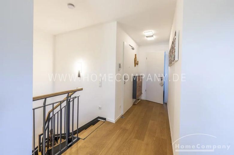 Moderne 3-Zimmer-Duplexwohnung mit Terrasse und Garten – c00acc56c83bcbe667ef81e12e2d316d842b5332.jpg