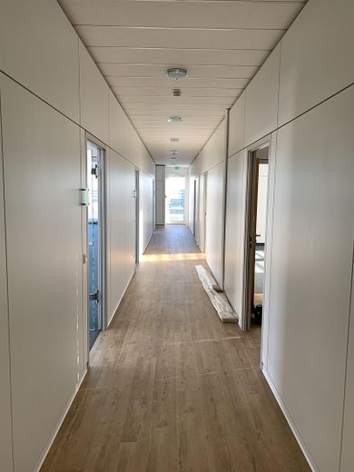 Einzelbüros All Inclusive mit Klima ! Letzte Büros! 14m² 21m² oder 36m²! – Flursituation