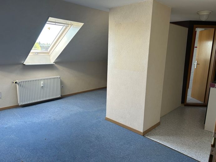 Mieszkanie dwupoziomowe 85 m² w pobliżu kampusu, bezpośrednio przy Ringgleis + 55 m² zaadaptowanej powierzchni użytkowej na poddaszu – Atelier im DG: Trennwände raus