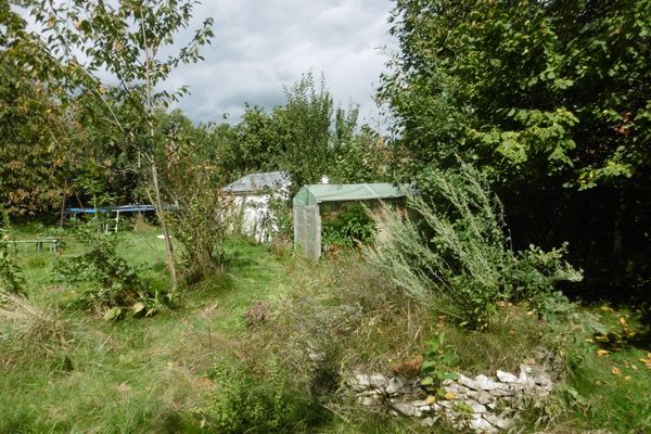 freistehendes Ein- bis Zweifamilienhaus sucht Handwerker-Familie
