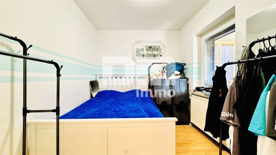 Gepflegtes Raumwunder in idyllischer Lage - Modernisiertes Einfamilienhaus Garagen / Garten – Souterrain Gästezimmer