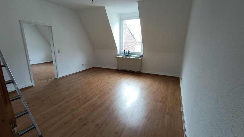 4 Zimmerwohnung Barmen/Oberbarmen – Wohnzimmer 2