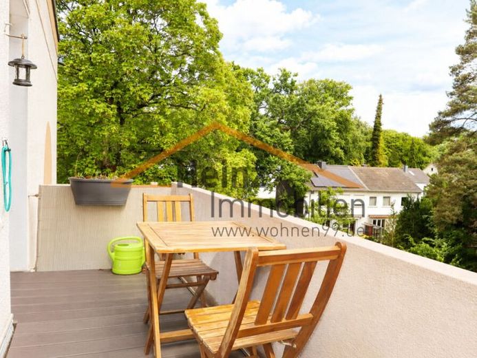 Accogliente appartamento mansardato con balcone in posizione tranquilla – Foto 1