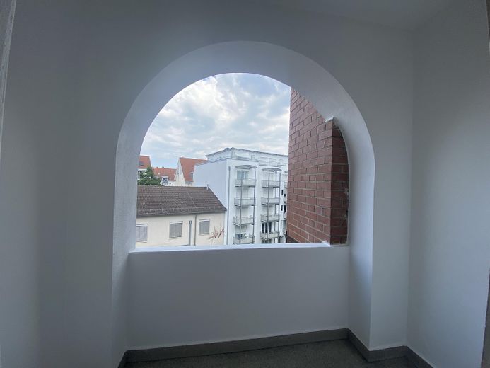 Beautiful 2-room apartment in Karlsruhe's Oststadt district – Loggia