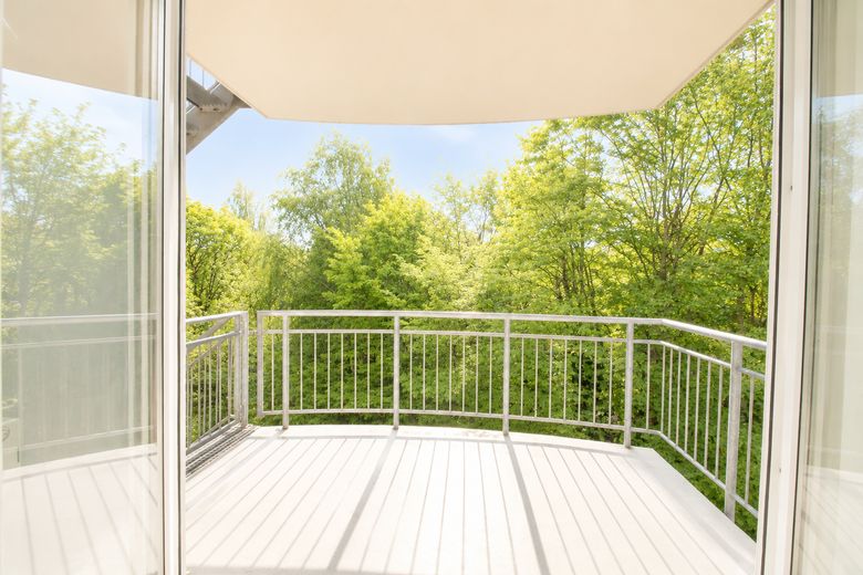 Erstbezug nach Modernisierung | 2-Zimmer-Wohnung mit Balkon, Aufzug & neuer Einbauküche – Balkon