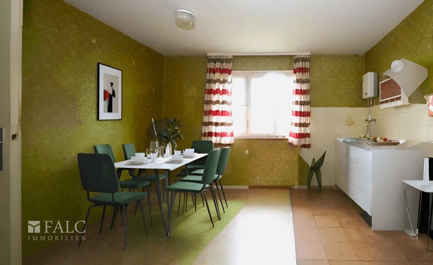 Landhaus mit viel Fläche, XXL-Scheune und 2 zusätzlichen Bauplätzen! - FALC Immobilien – Küche OG Vis.