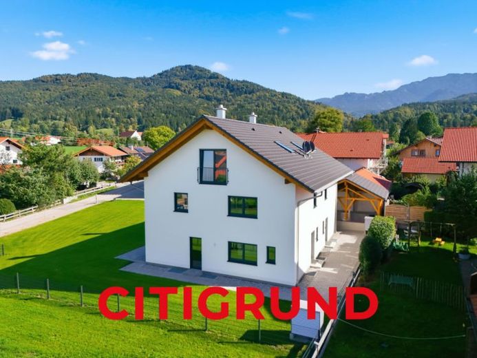 Benediktbeuern - Ruhig. Malerisch. Familiengerecht. - Doppelhaushälfte zum sofortigen Einzug! – Foto 1