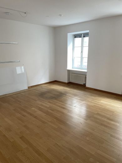 Workspace in Top-Lage: 3 Floors für dein Team im Herzen Münchens – OG 1 Raum 2