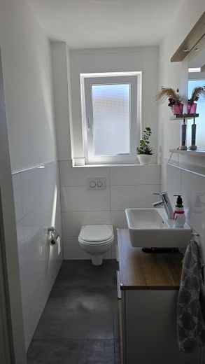 Moderne, helle 3-Zi-Wohnung mit Balkon/Keller/Stellplatz – Foto 8