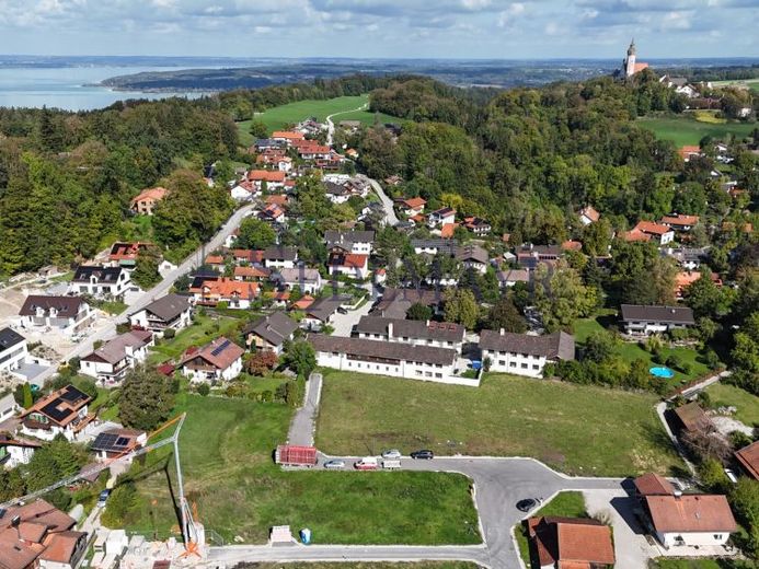 VENTE : Grand terrain à bâtir offrant de nombreuses possibilités de construction – Photo 1