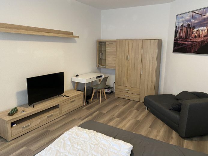 Oase in frisch renoviertem Design Apartment mit Einbauküche inkl. WLAN in TOP zentraler Lage – Foto 3