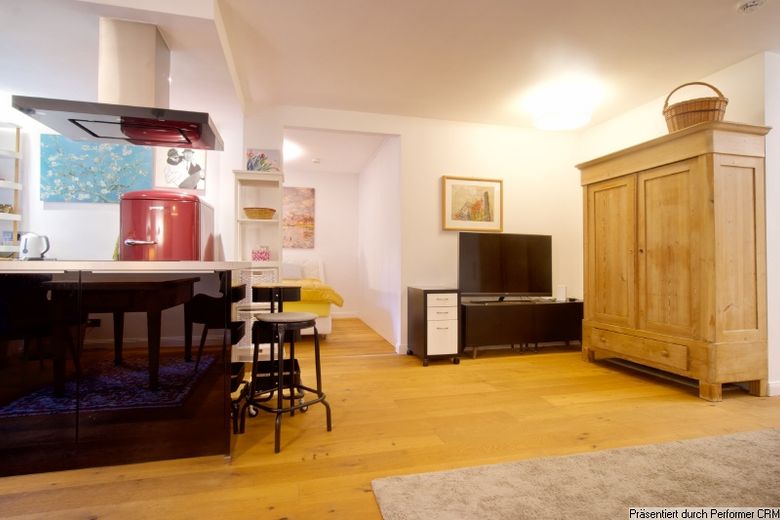 Schöne Wohnung mit Gartenterrasse in ruhiger Lage und mit Blick ins Grüne, nur fünf Minuten bis zur A 3. – 30d1a2f0100ab4b85ae9b34c32a2156ad6ab66aa.jpg