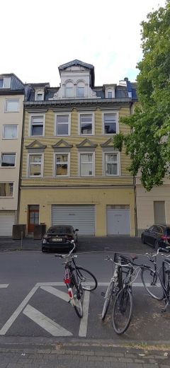 Provisionsfrei - wunderschöne, vermietete Altbauwohnung m. 3 Zimmern, heller Wohnküche, Balkon – Hausansicht