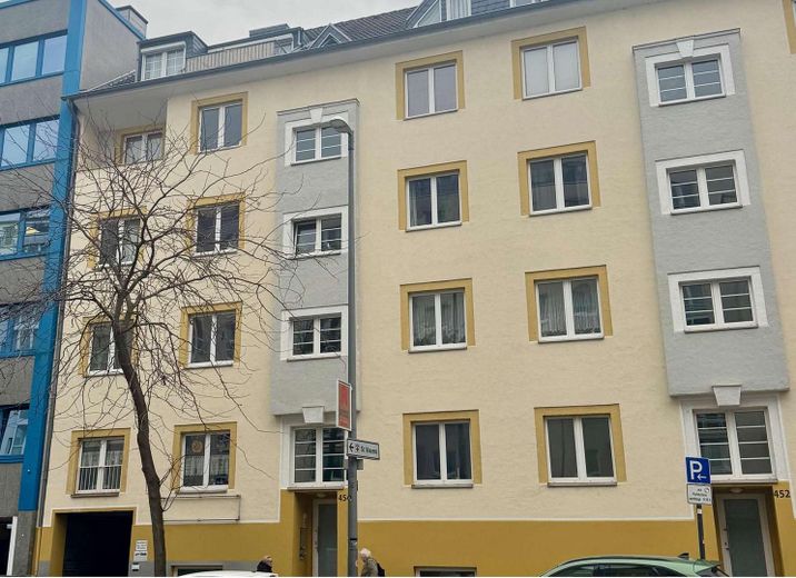 3 Zimmer Altbauwohnung in Nippes mit Garage ohne Makler – Haus von vorne