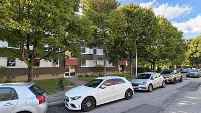 RENTED, WELL-MAINTAINED AND A SOLID INVESTMENT – 1789665653_8705d13.jpg