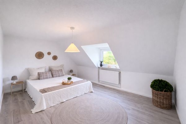 Nach Kernsanierung - Top moderne Wohnung