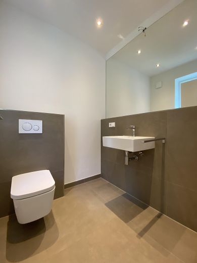 Hochwertige, neuwertige und großzügige Maisonettewohnung in Münster-St. Mauritz !! – Gäste WC