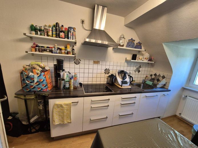 Hermoso apartamento de 4 habitaciones, céntrico y con parte de jardín – Foto 17