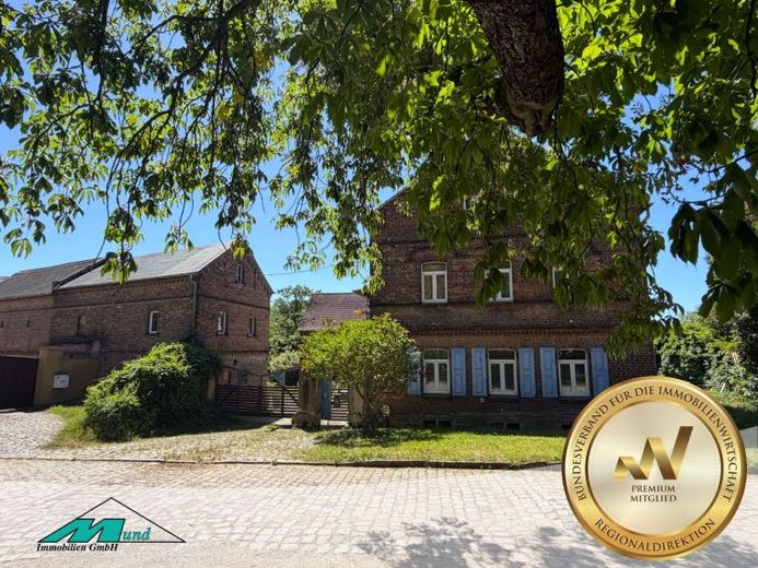 spektakuläres Anwesen mit 6600 m² Grundstück – Foto 1