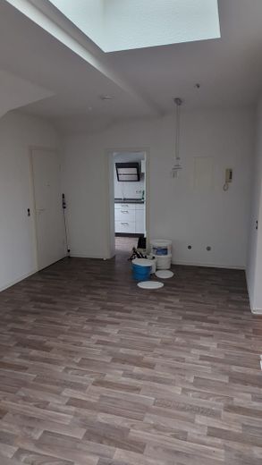 Wohnzimmer mit Blick zur Küche