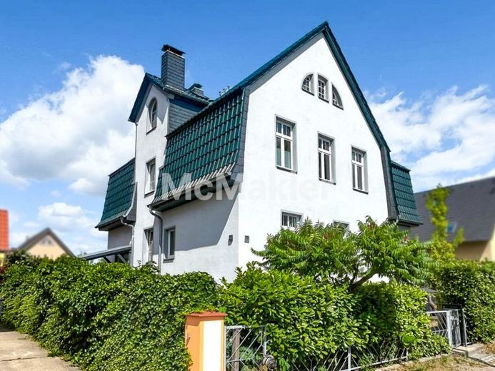 Wird bezugsfrei: Modernisierte 4-Zimmer-Wohnung mit Garten-Oase & Outdoorküche in Berlin Blankenburg – Foto 1