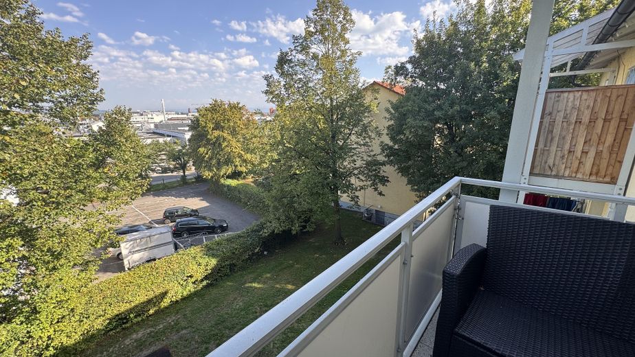 3-кімнатна квартира у власності з двома балконами – Ausblick aus Balkon - Küche