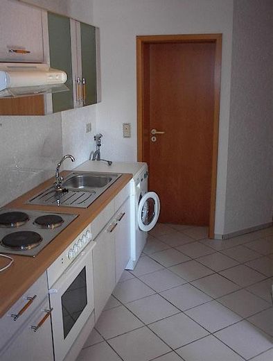 Apartamento individual amueblado con cocina equipada y lavadora – Küche 1