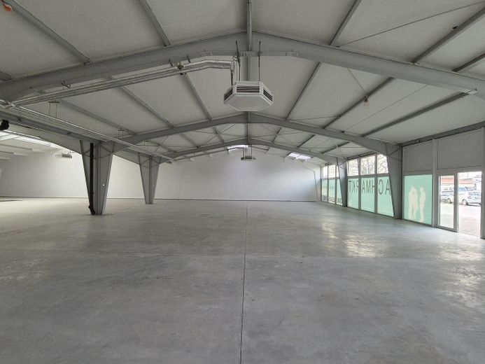 Einzelhandelsfläche im Fachmarktzentrum in bester Lage Bosenheimer Straße – Foto 2