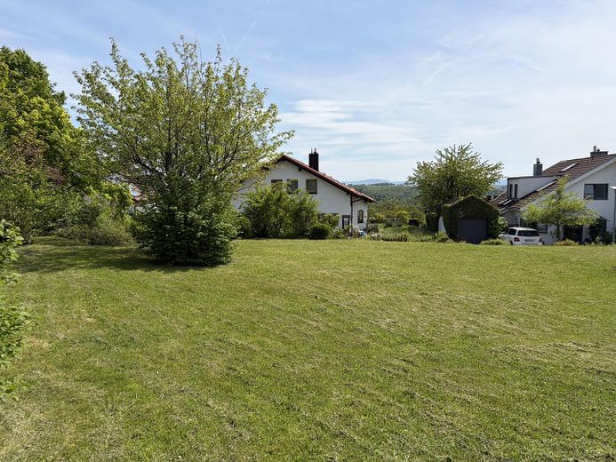 Attraktives Eckgrundstück in begehrter Wohnlage von Hohengehren – 420 m² – Blick auf die Schwäbische Alb