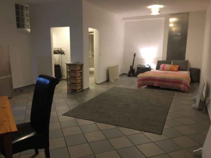 Kapitalanlage mit Charakter – Stilvolles Mehrfamilienhaus mit Perspektive & solider Substanz – Wohnung 1