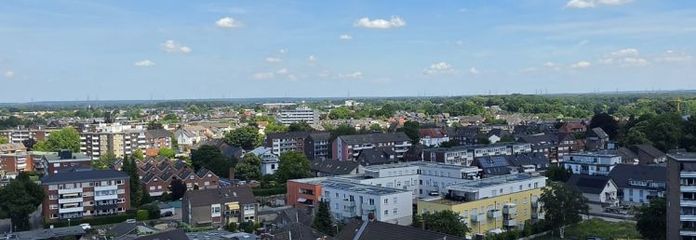 Zentral gelegene 2,5-Zimmer-Wohnung mit toller Weitsicht.