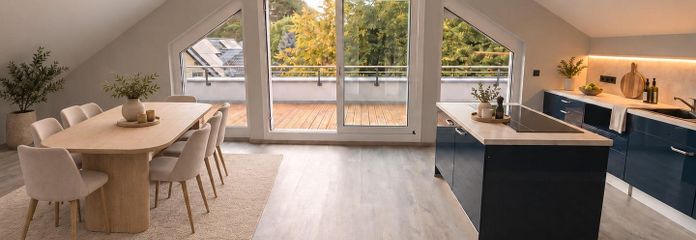 Helle & moderne Eigentumswohnungen in Wandlitz zu verkaufen – Wohnbereich im DG