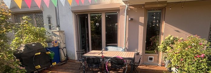 Privatgarten mit Terrasse