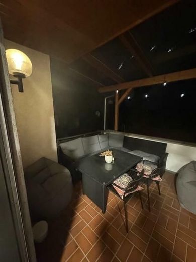 RENDITE - Traumhaus in herrlicher Wohngegend - Airbasenah - WOHLFÜHLHAUS - Alterslose Wohnidee! – 38 Terrasse überdacht an WoZi